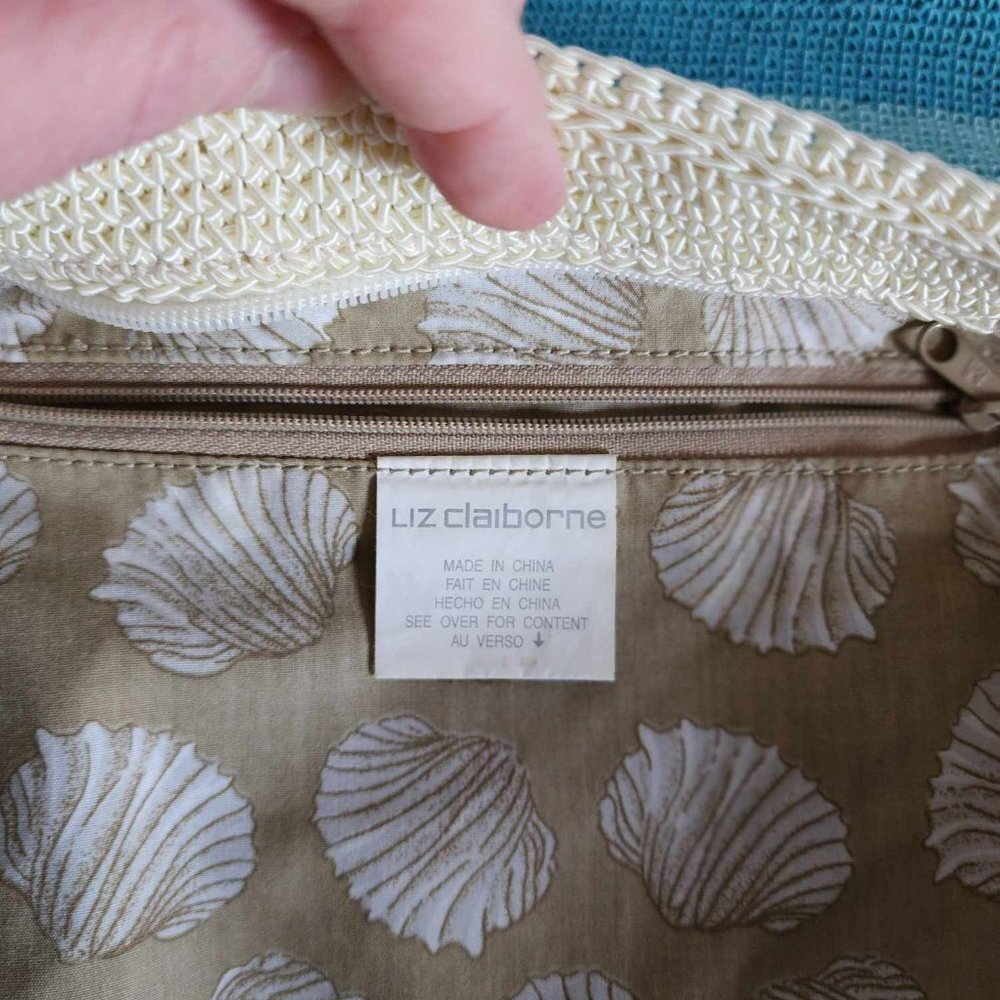 Liz Claibourne Purse - Picture 3 of 8